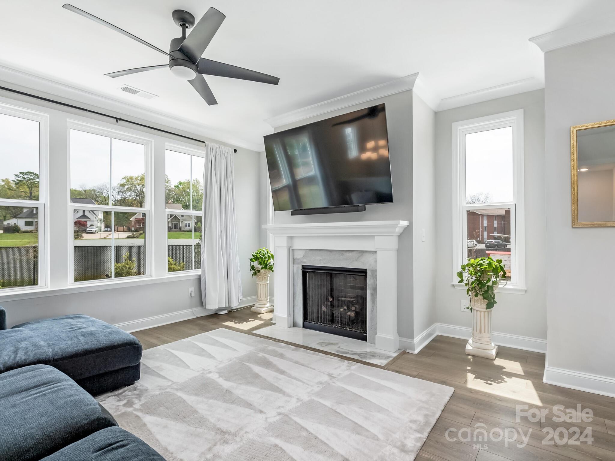 4004 Hidden Oaks Drive