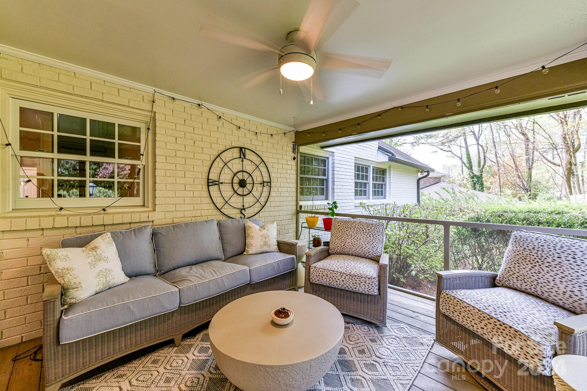 3026 Rustic Lane