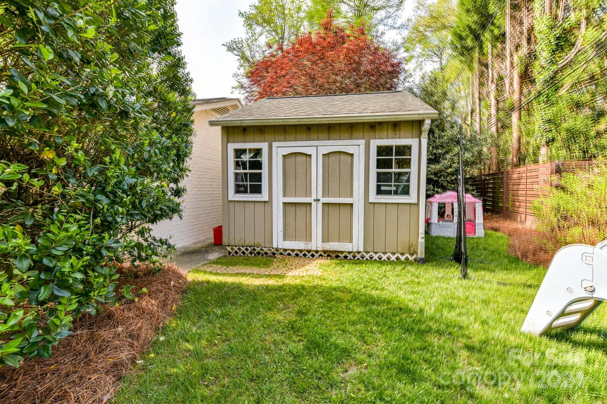 3026 Rustic Lane
