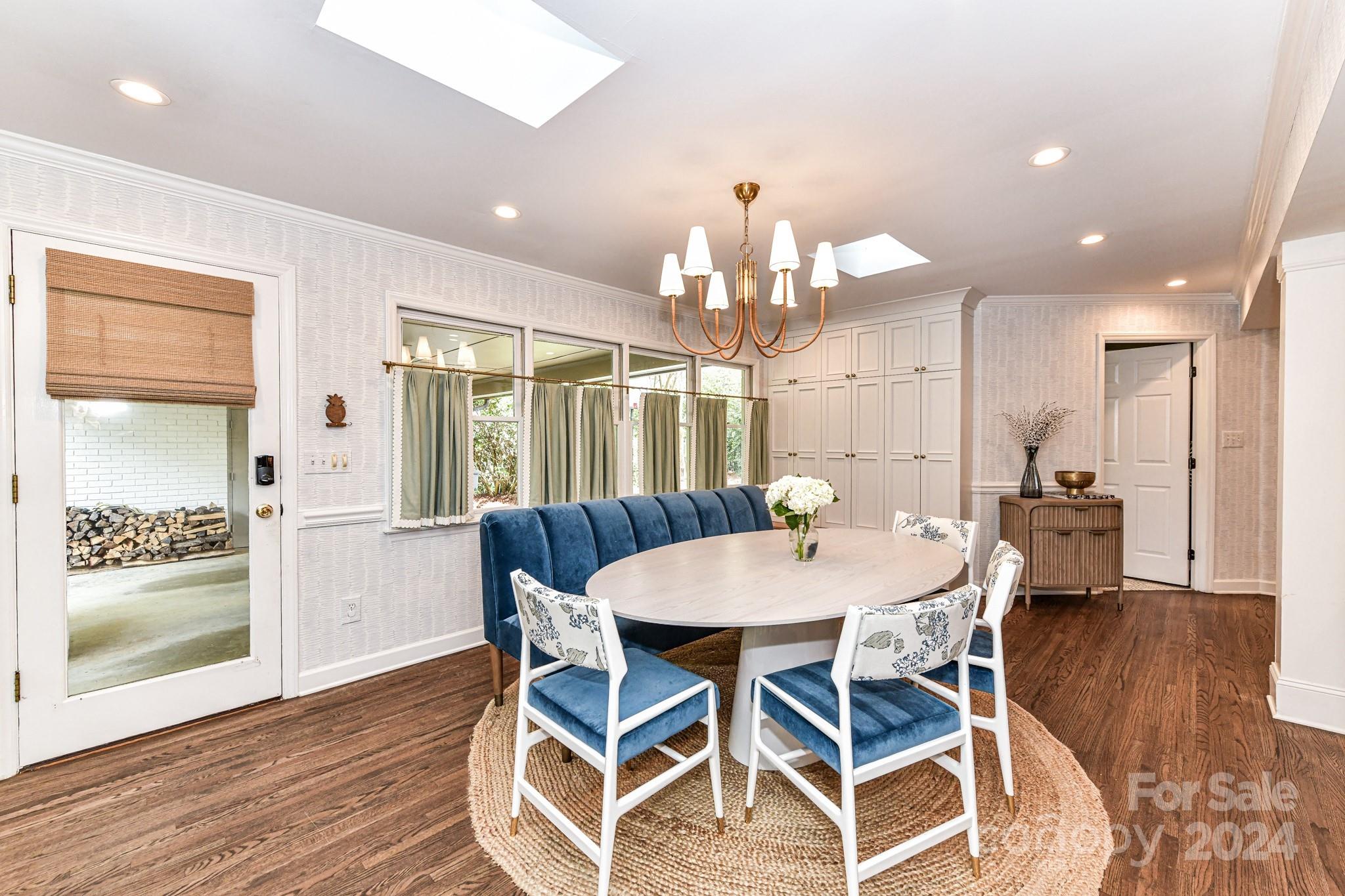 3026 Rustic Lane