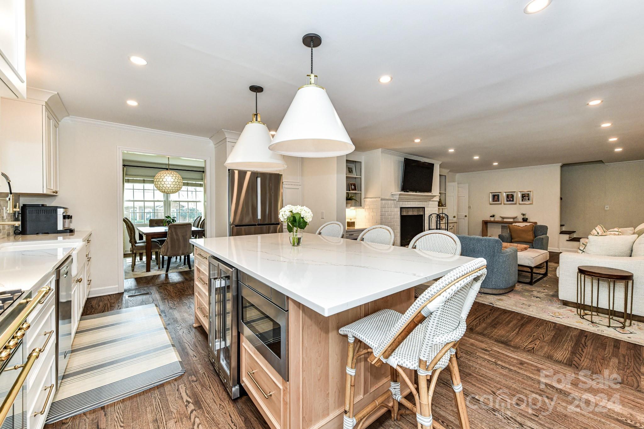 3026 Rustic Lane