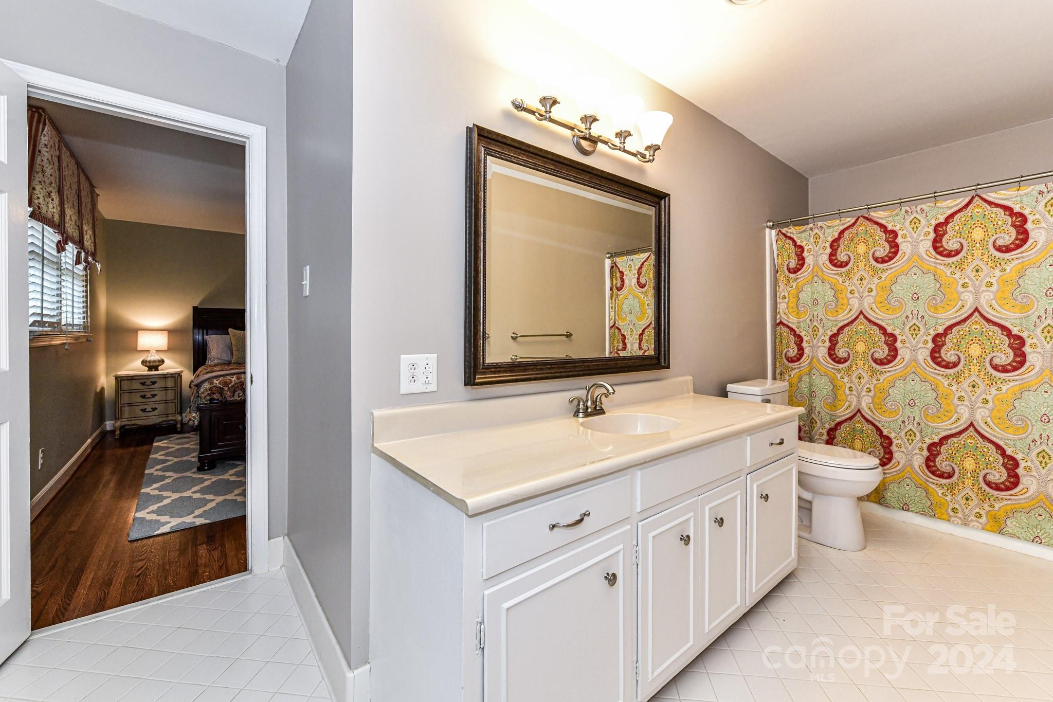 3026 Rustic Lane