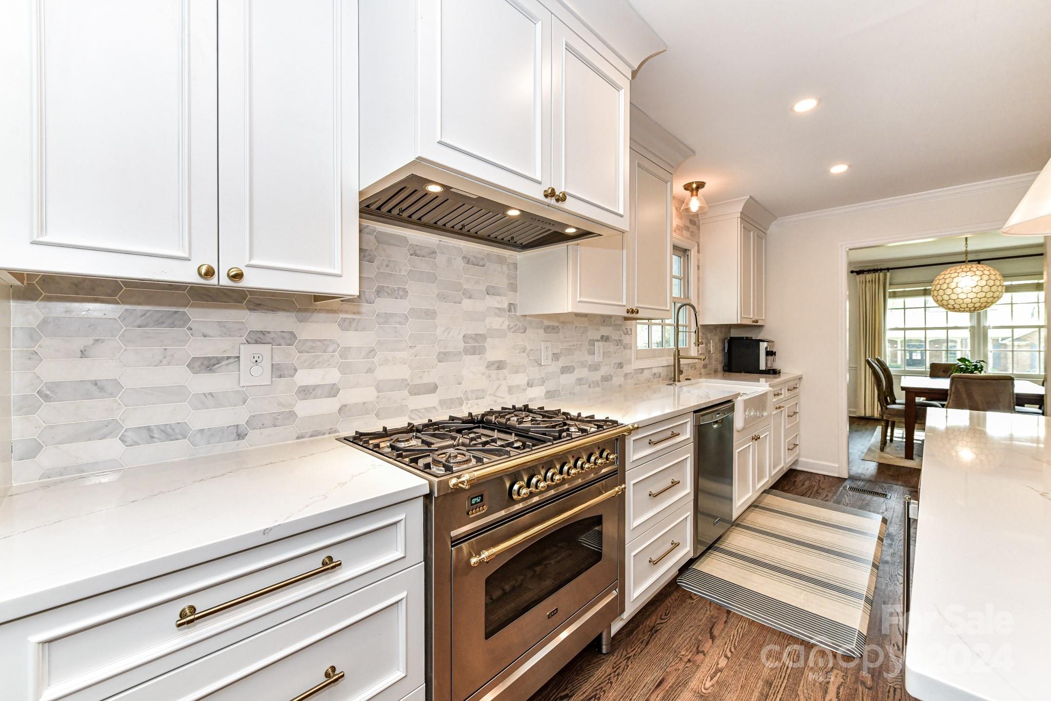 3026 Rustic Lane