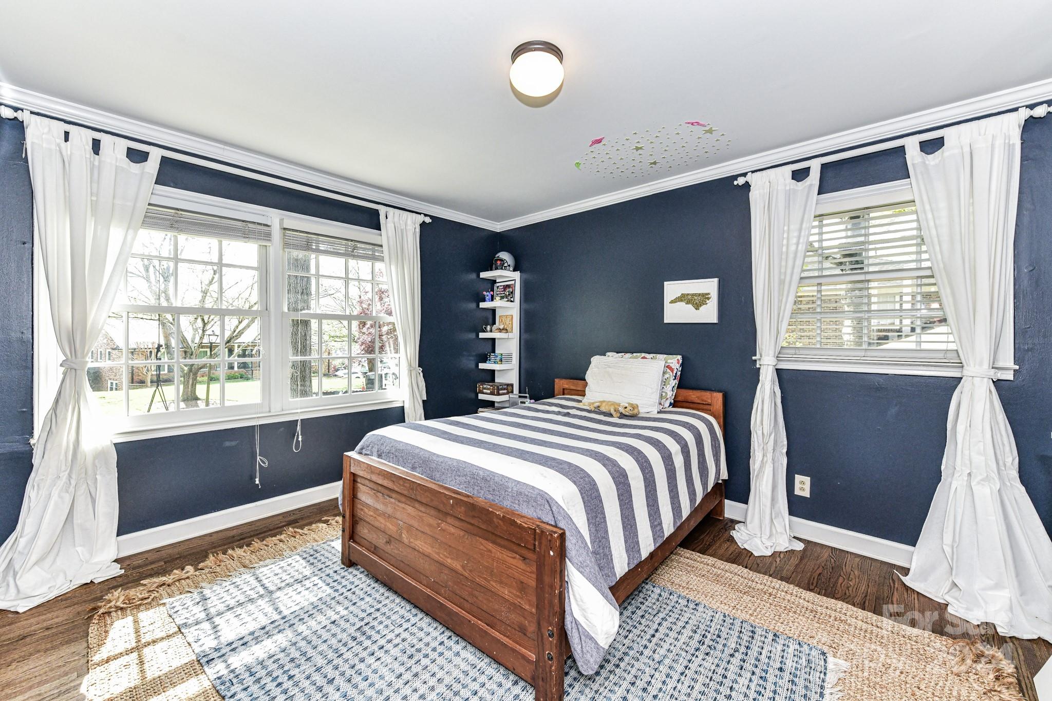 3026 Rustic Lane