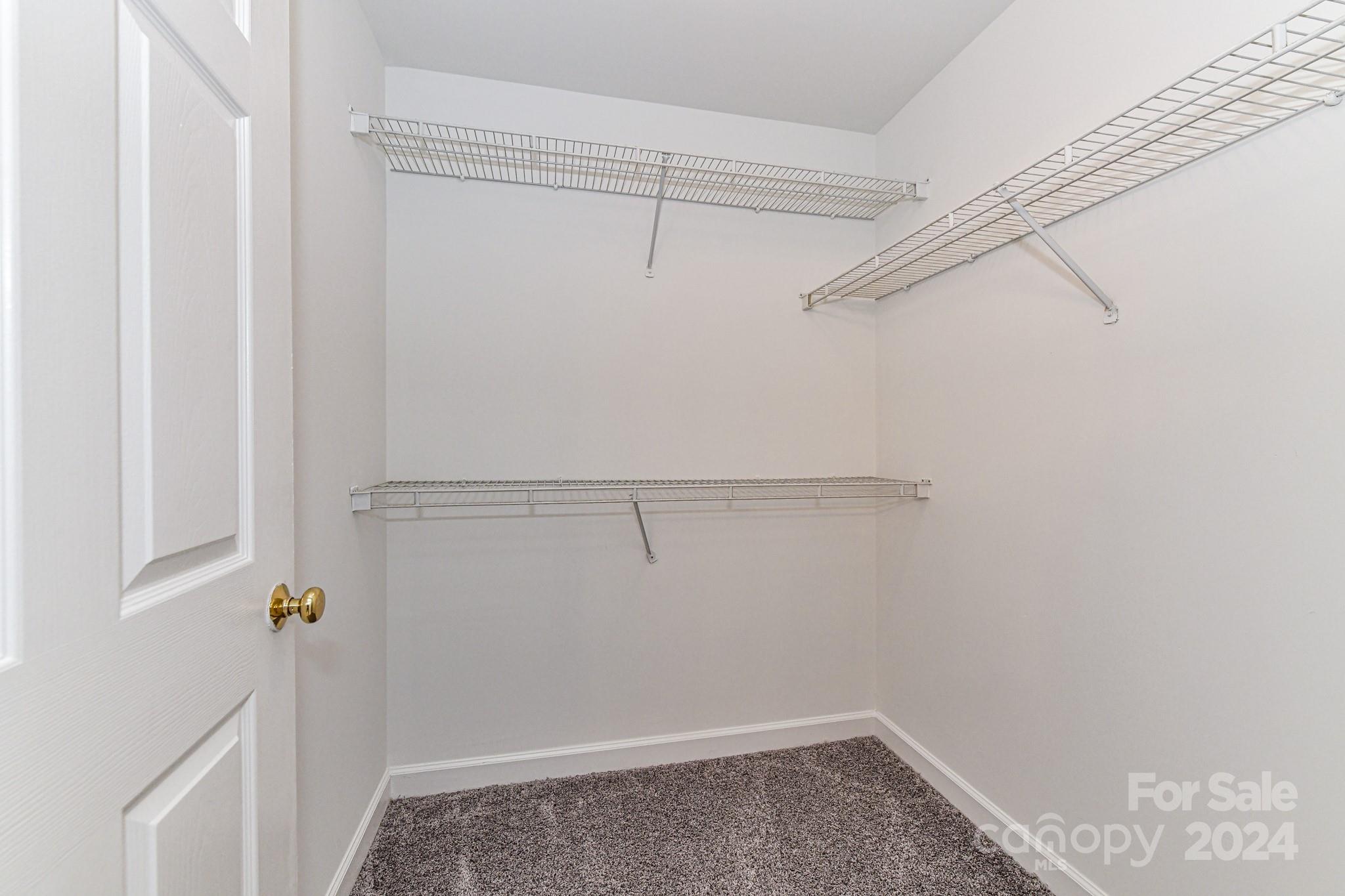 718 Trade Street Unit: 811