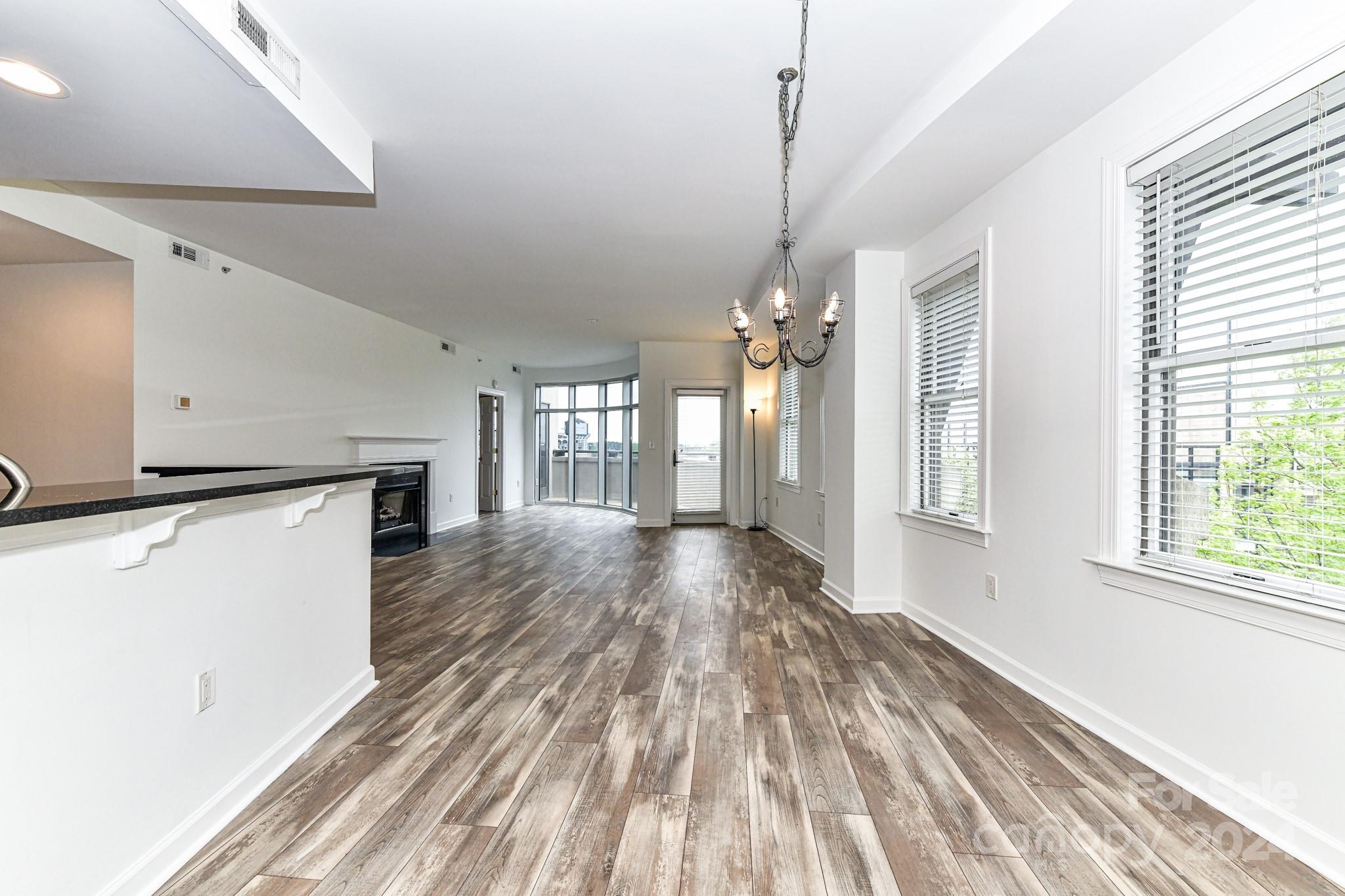 718 Trade Street Unit: 811