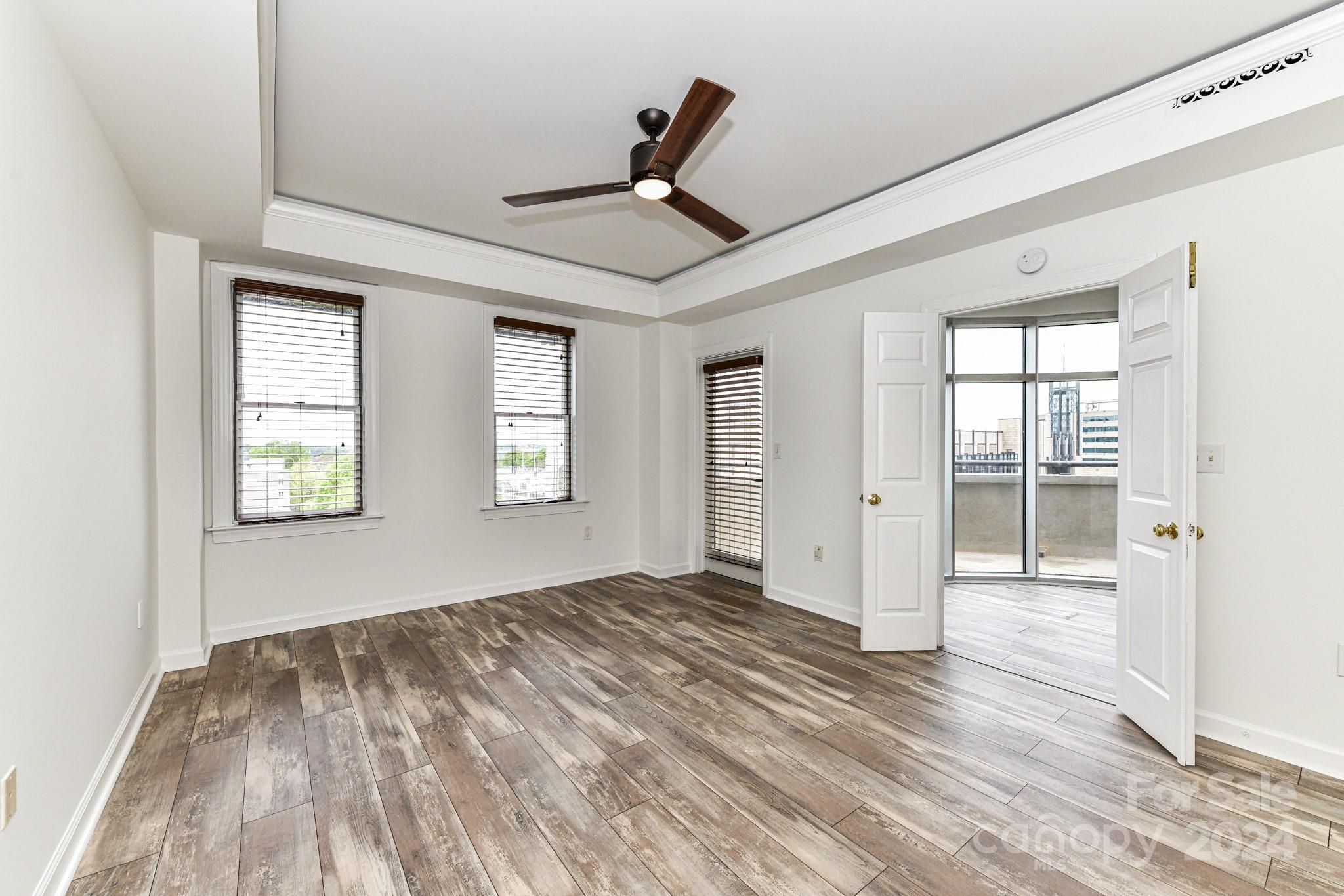 718 Trade Street Unit: 811