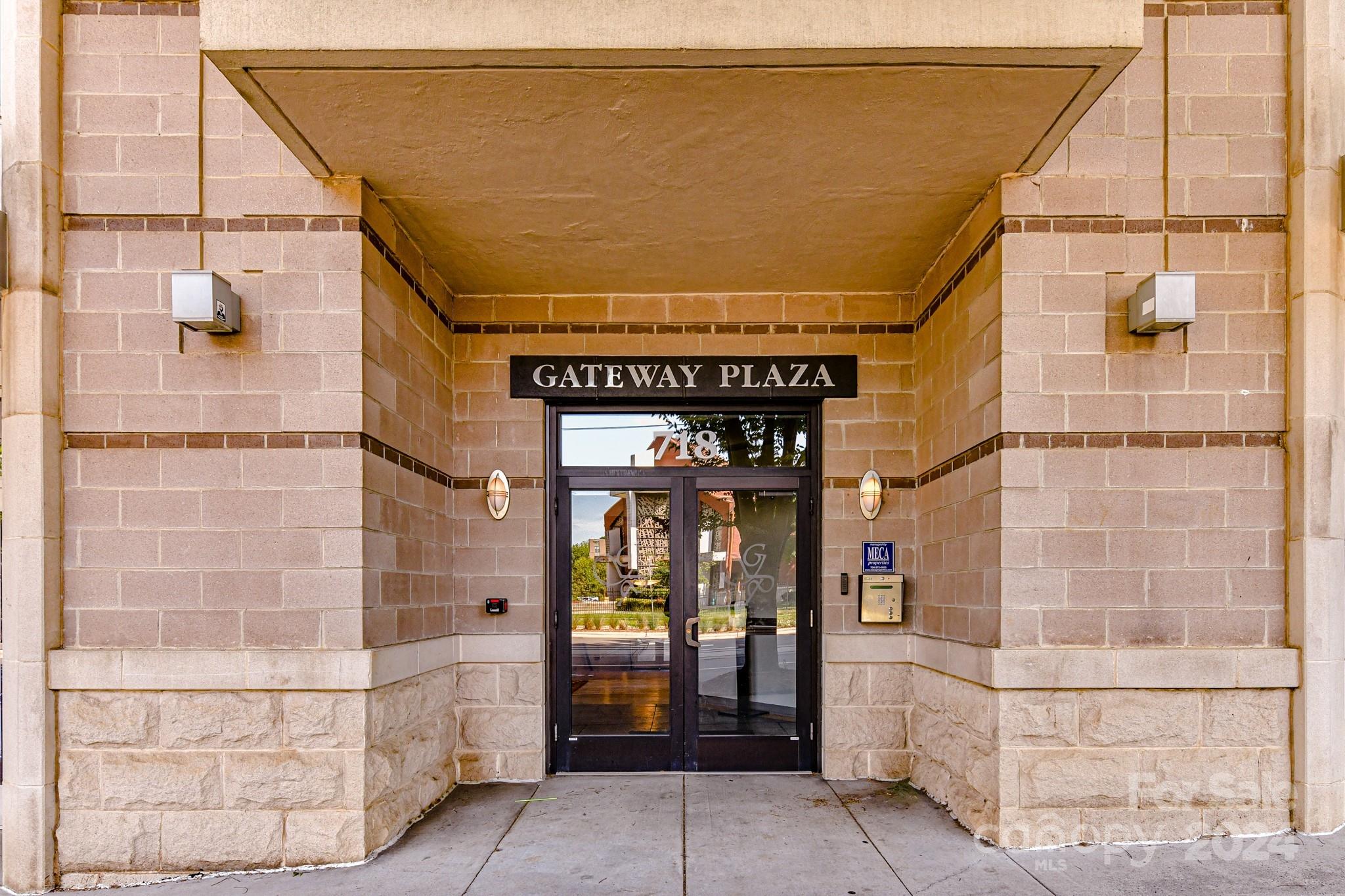 718 Trade Street Unit: 811