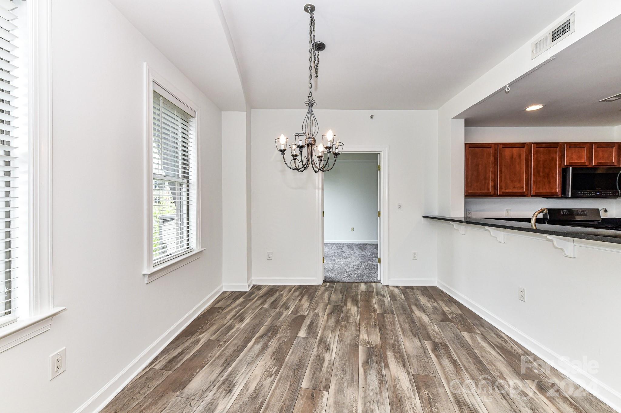 718 Trade Street Unit: 811