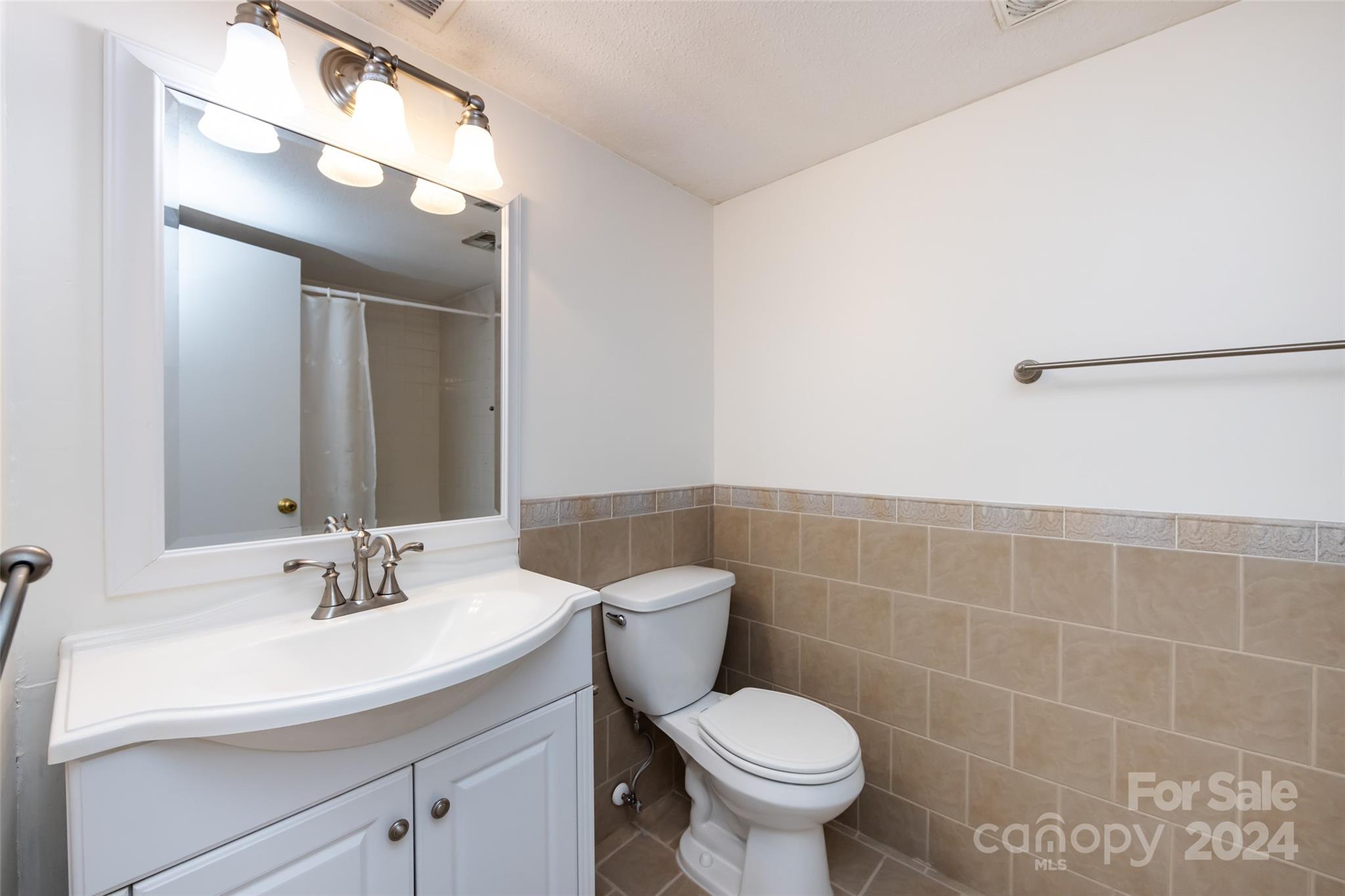 4739 Hedgemore Drive Unit: J