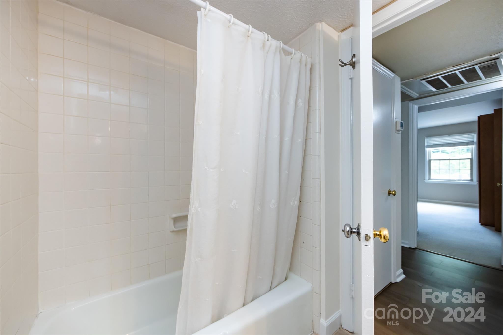 4739 Hedgemore Drive Unit: J
