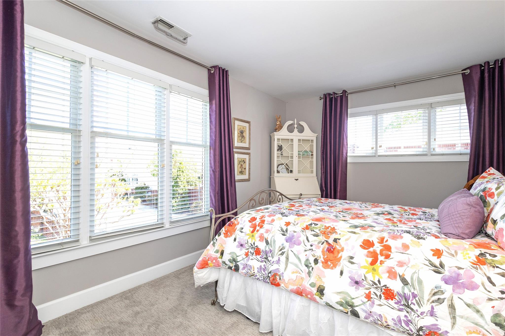 124 Sloane Square Way