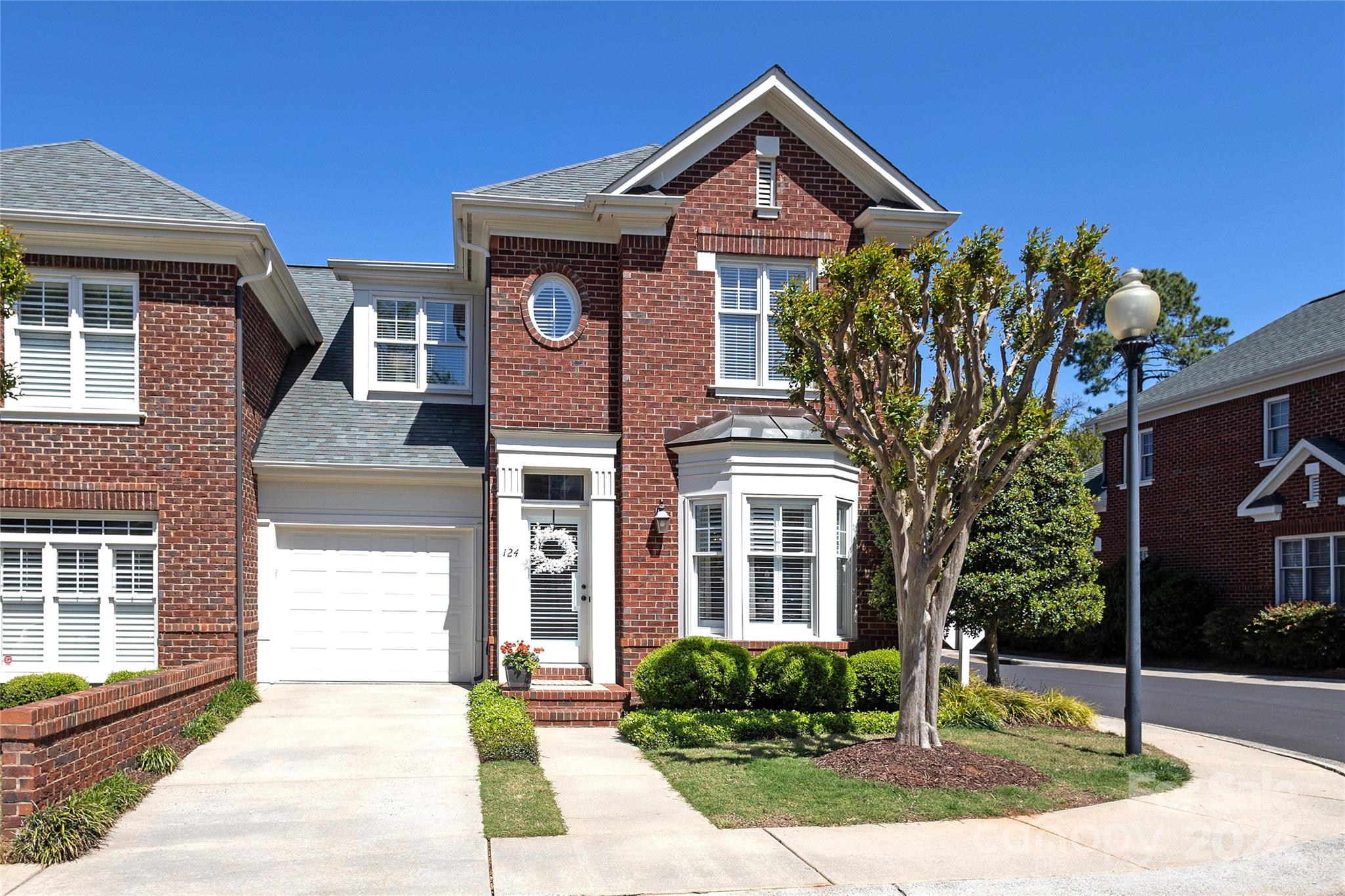 124 Sloane Square Way