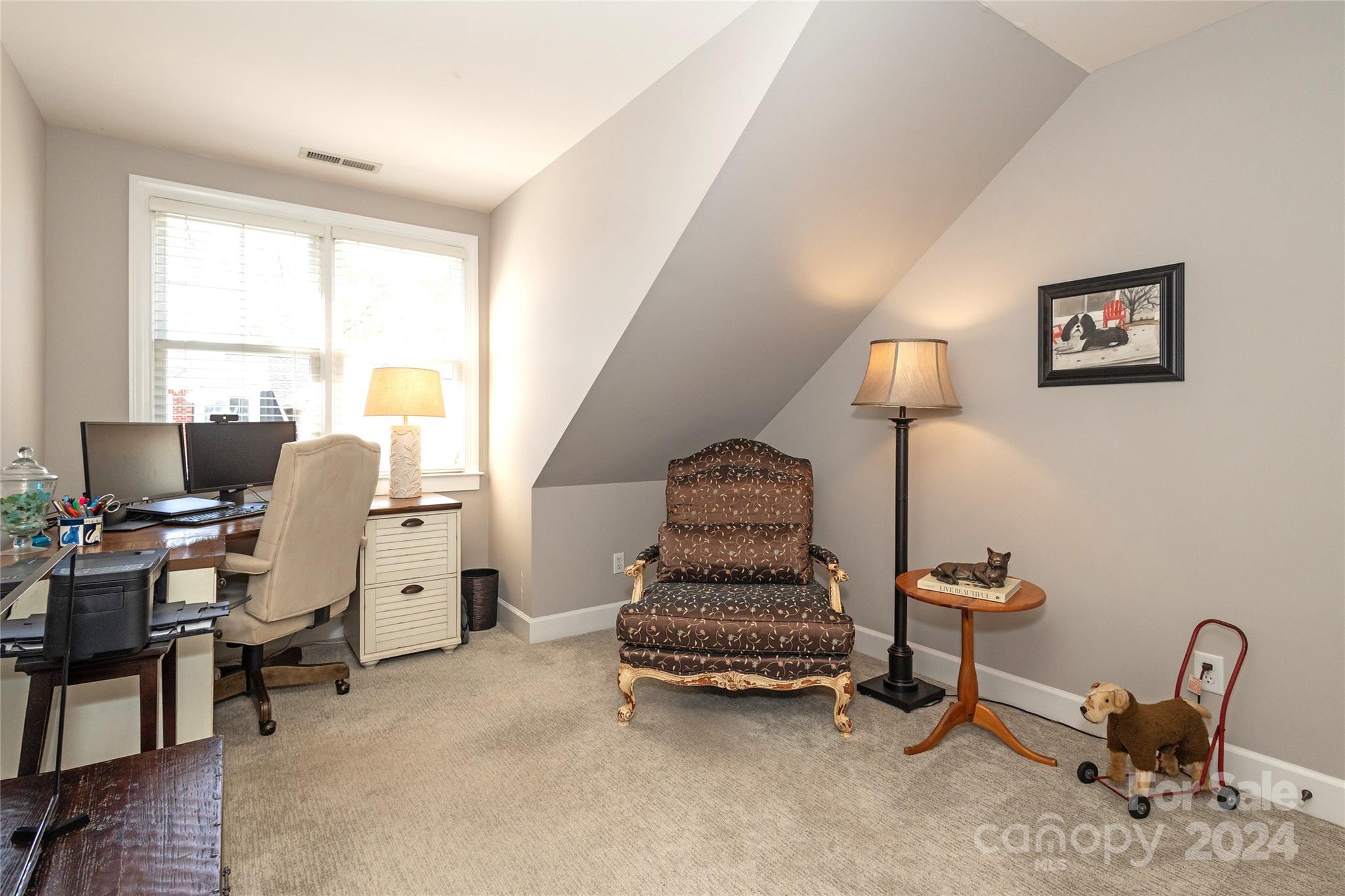 124 Sloane Square Way
