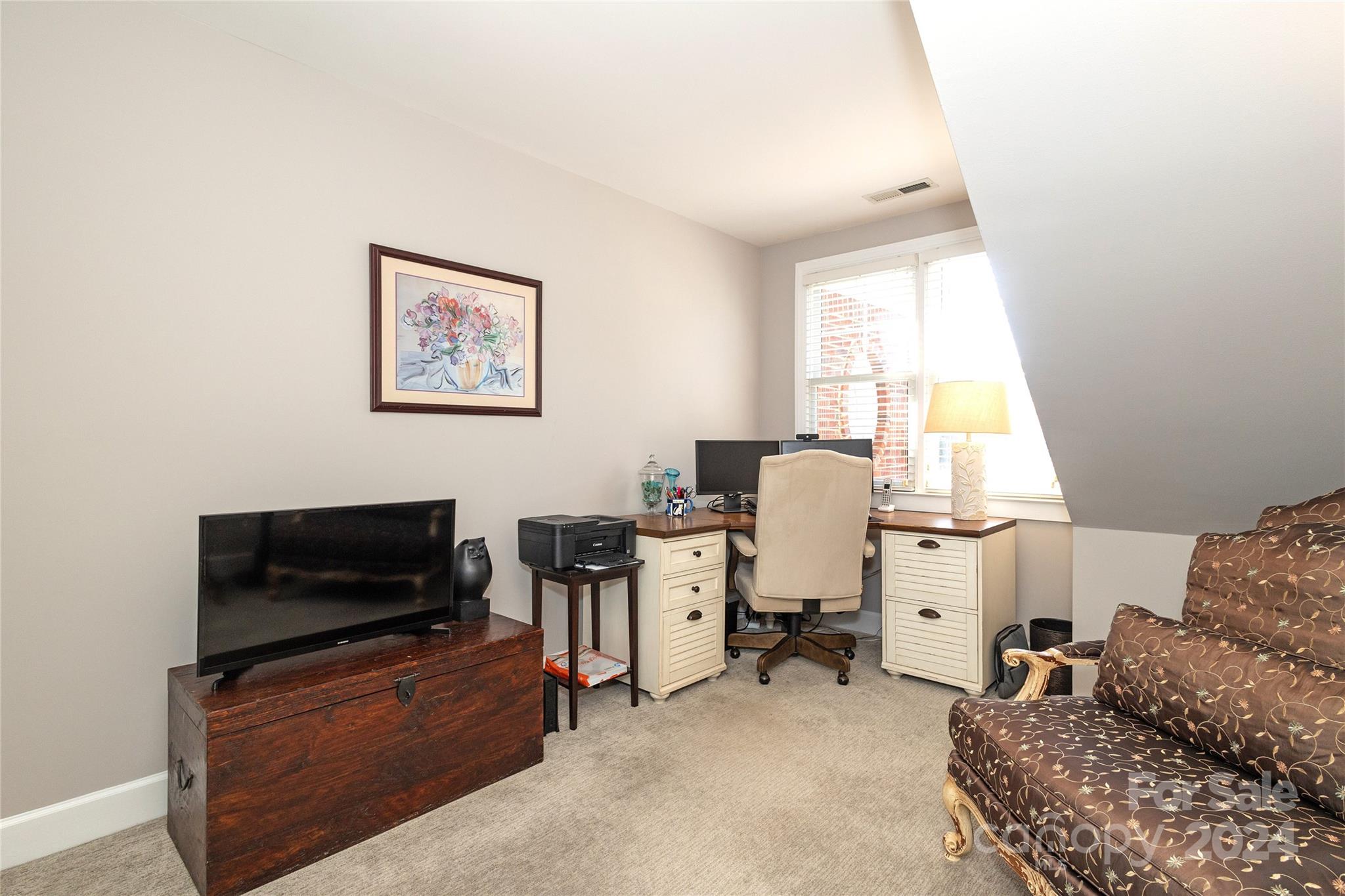 124 Sloane Square Way