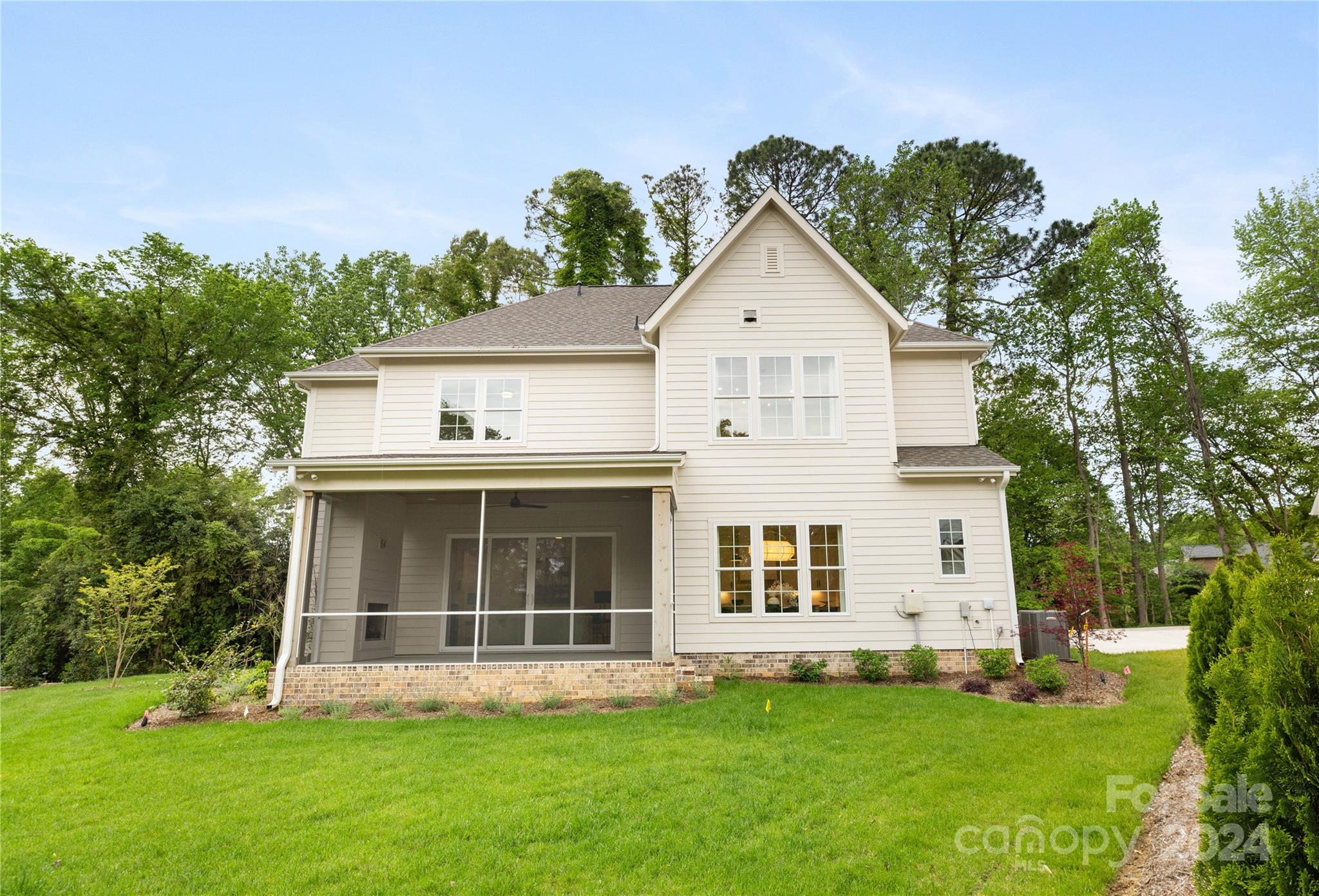 836 Sardis Lane