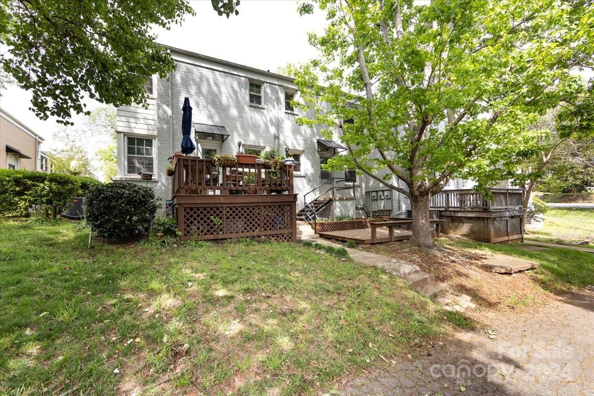 548 Wakefield Drive Unit: A