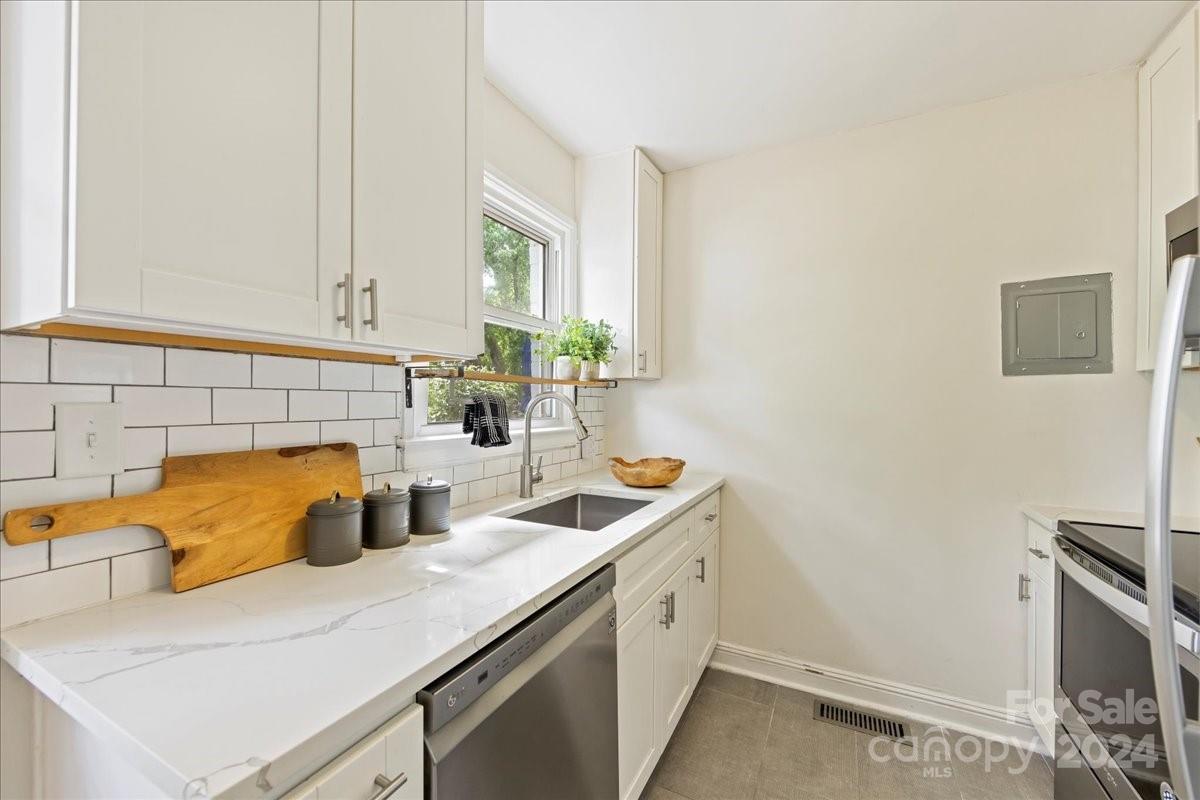 548 Wakefield Drive Unit: A