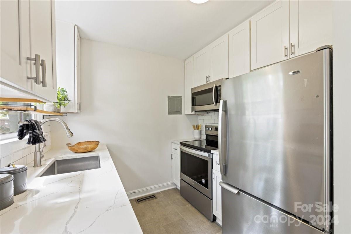 548 Wakefield Drive Unit: A