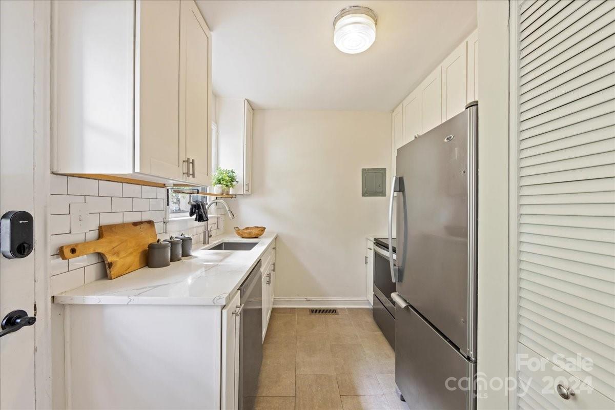 548 Wakefield Drive Unit: A