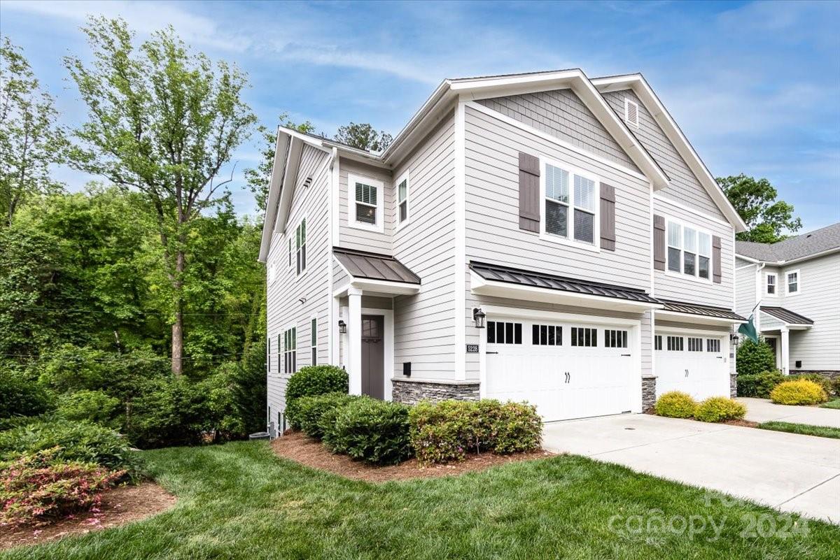 5228 Valley Stream Road