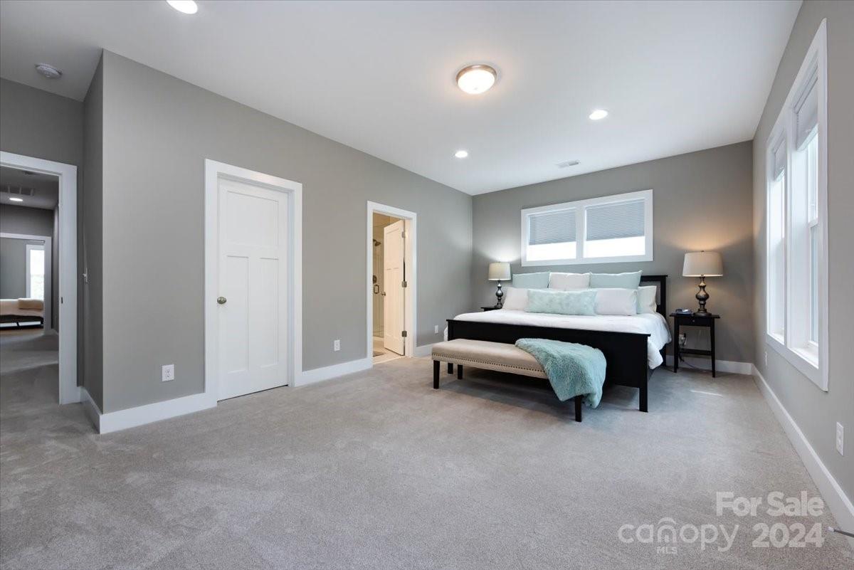 5228 Valley Stream Road