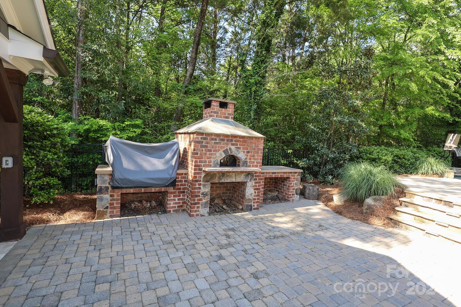 6531 Sharon Hills Road