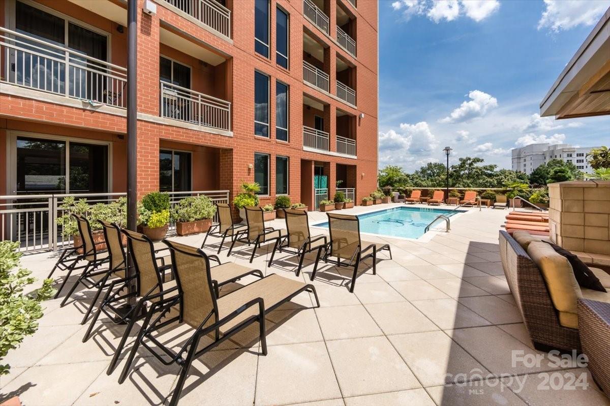 701 Royal Court