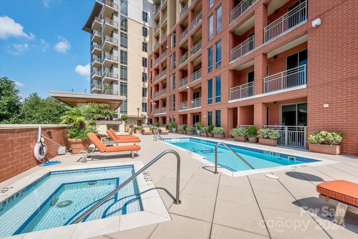 701 Royal Court