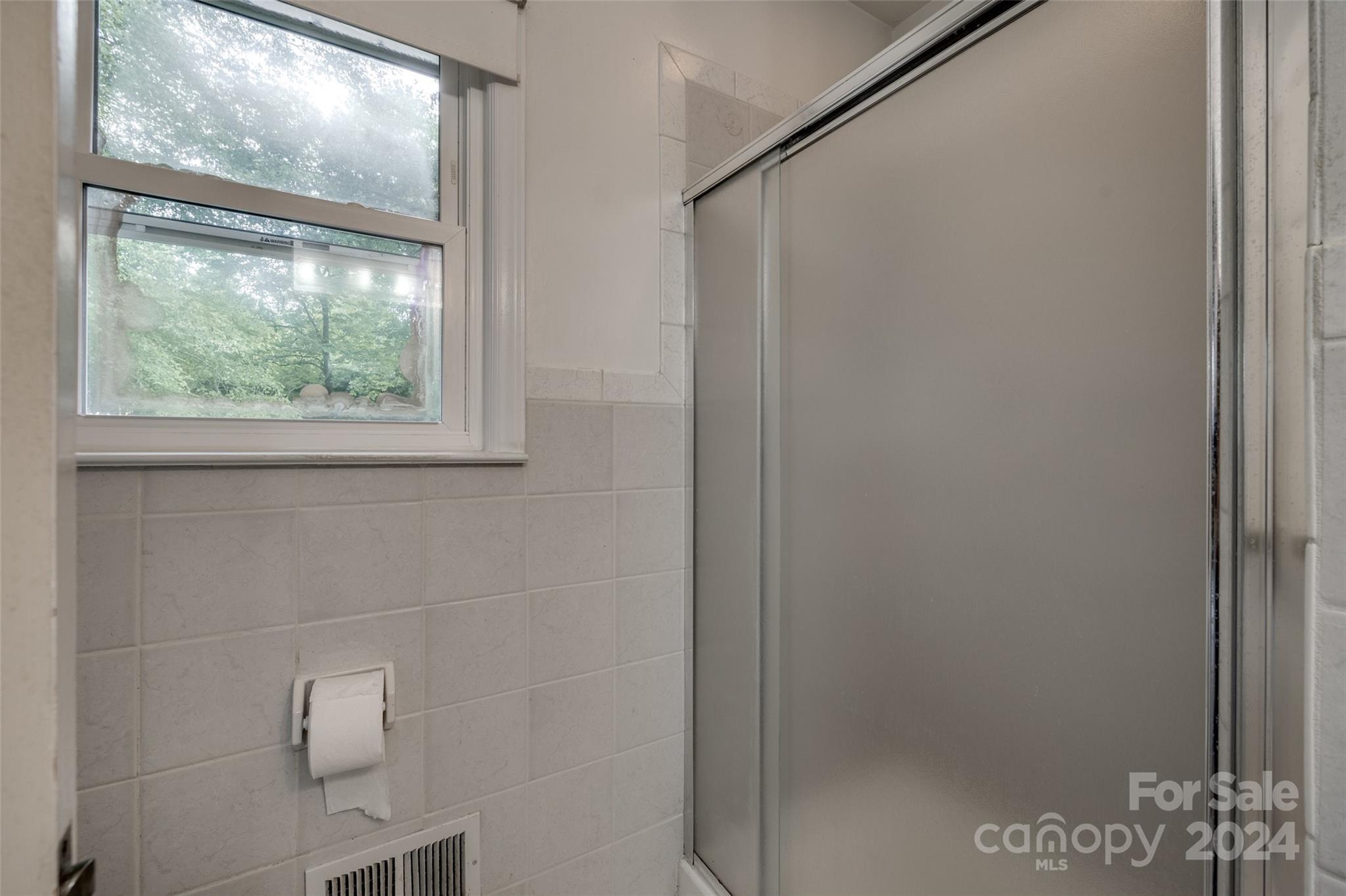 5124 Lansing Drive
