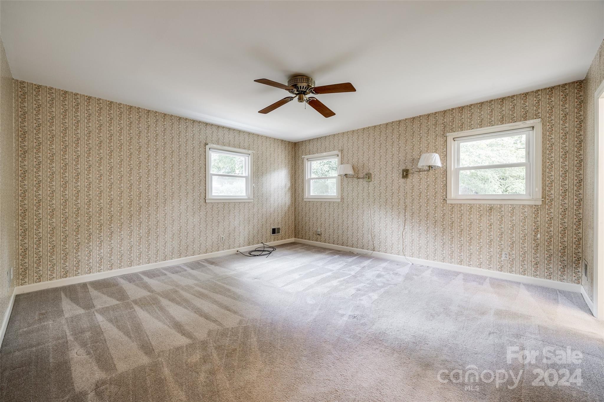 5124 Lansing Drive