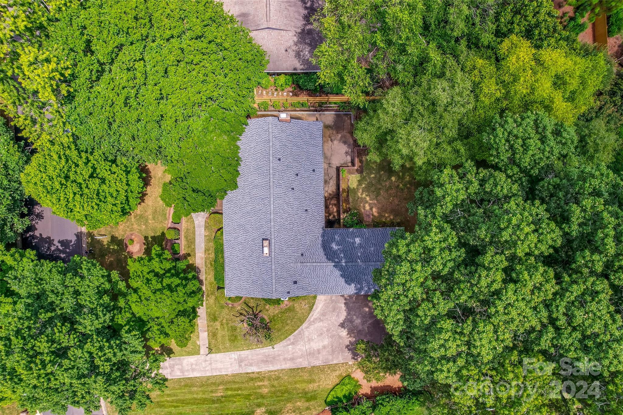 5124 Lansing Drive