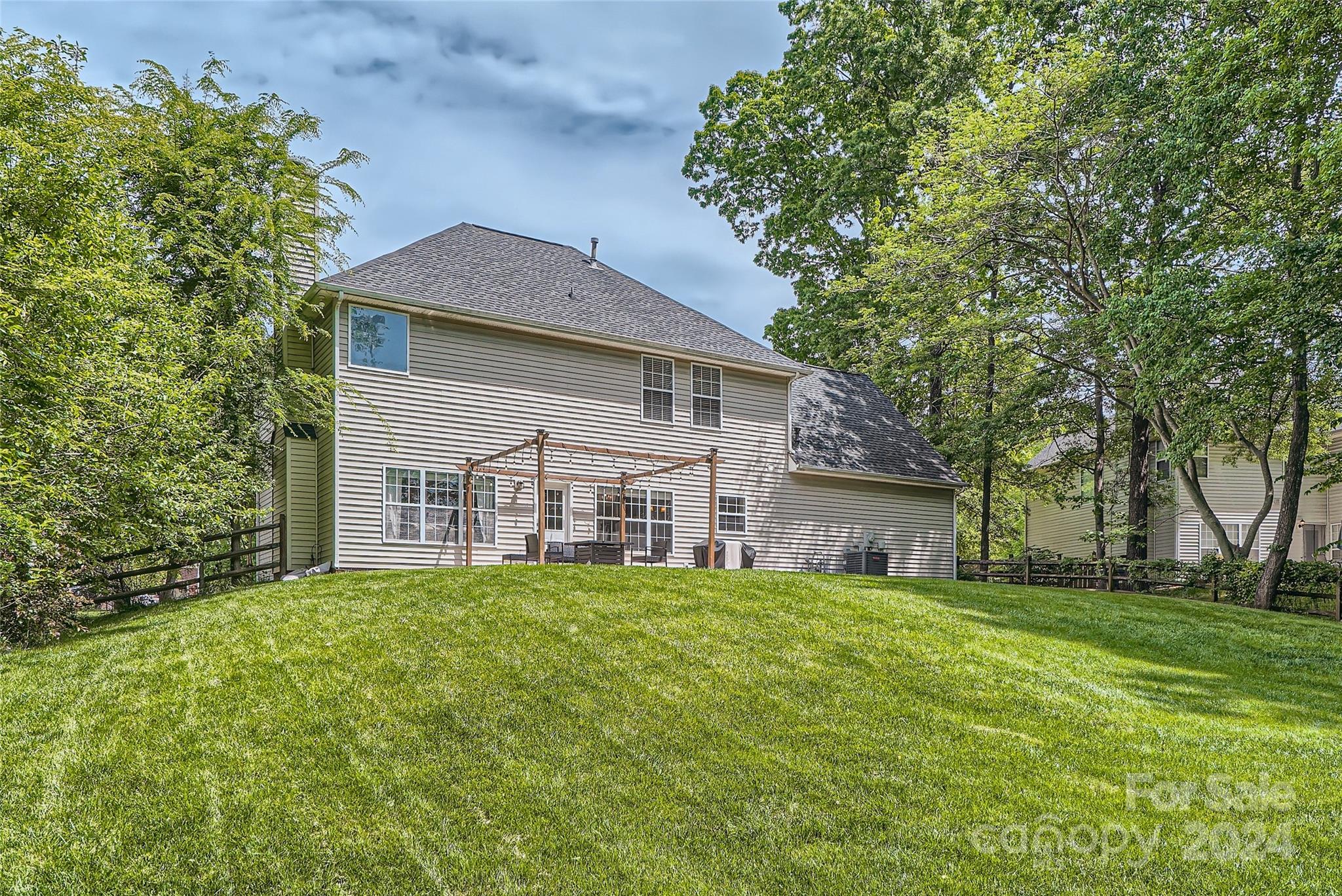 1414 Moonstone Drive