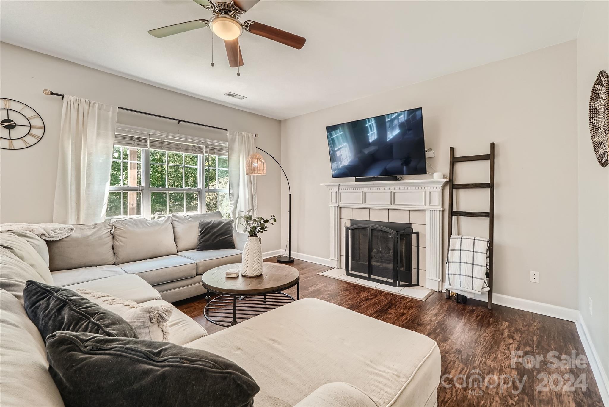 1414 Moonstone Drive