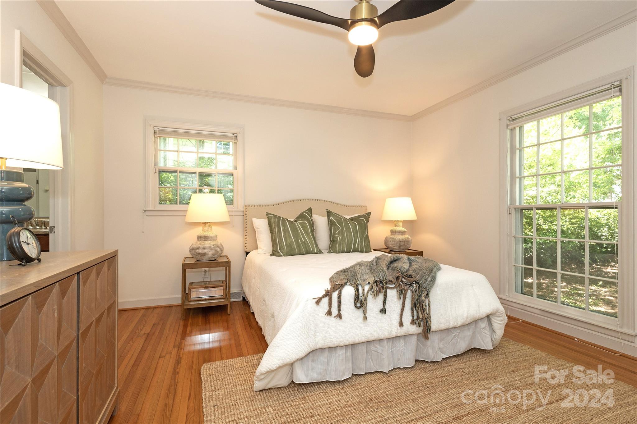 1124 Tuxedo Court