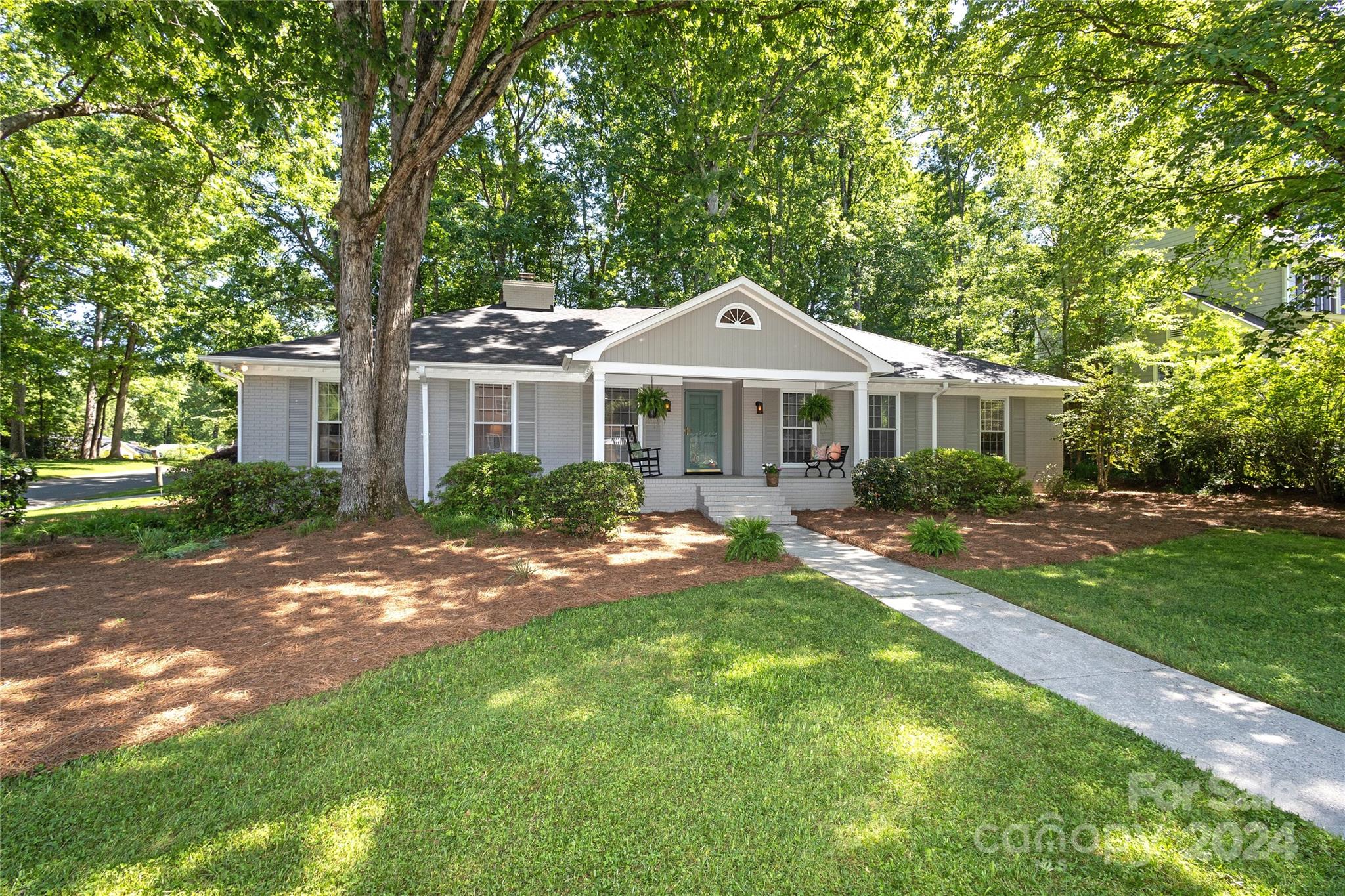 1124 Tuxedo Court