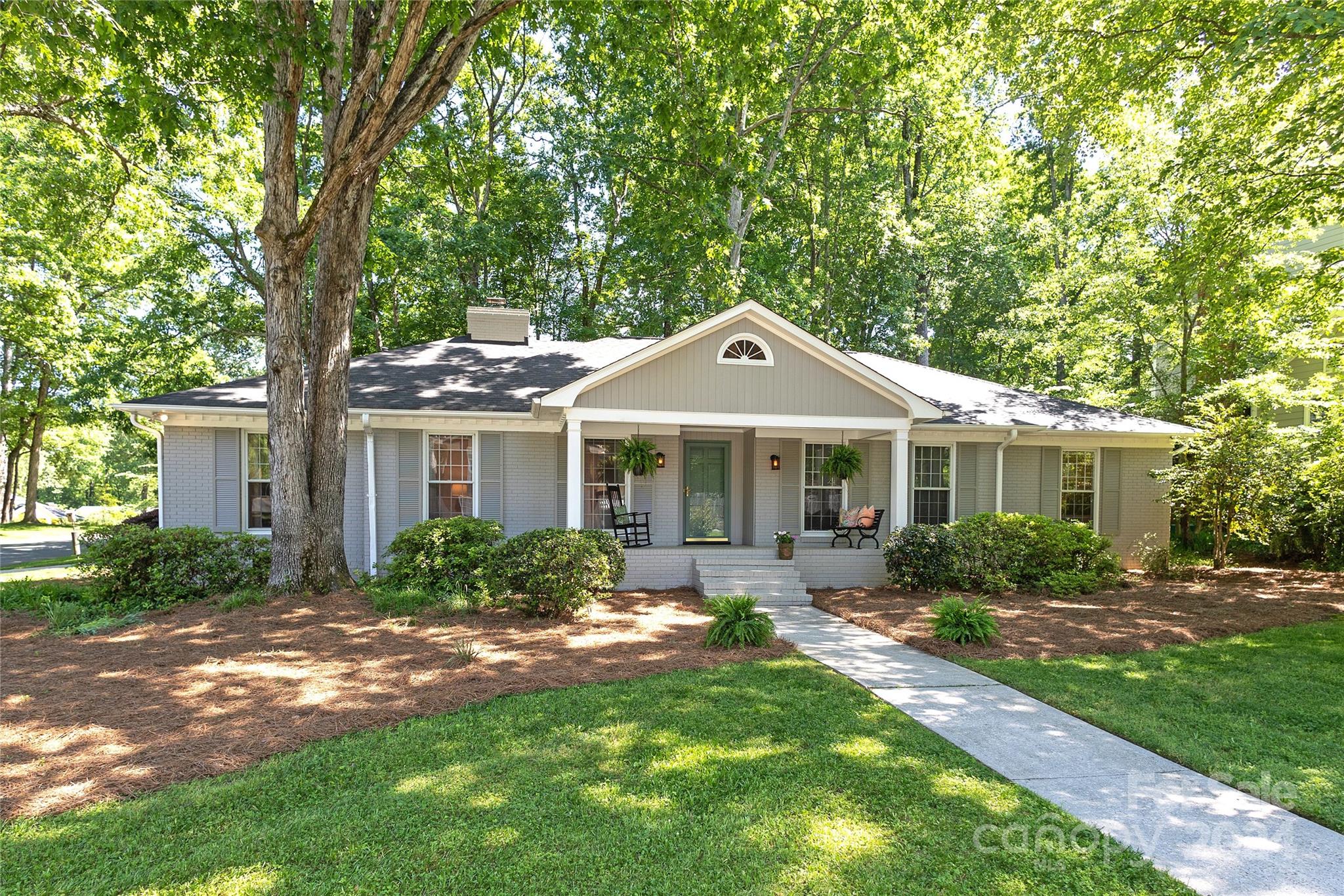 1124 Tuxedo Court