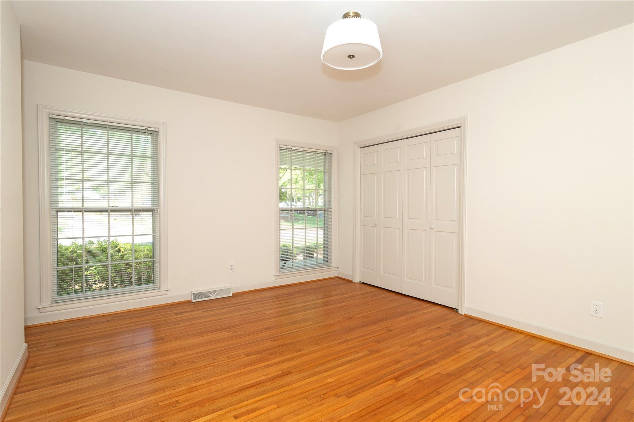 1124 Tuxedo Court