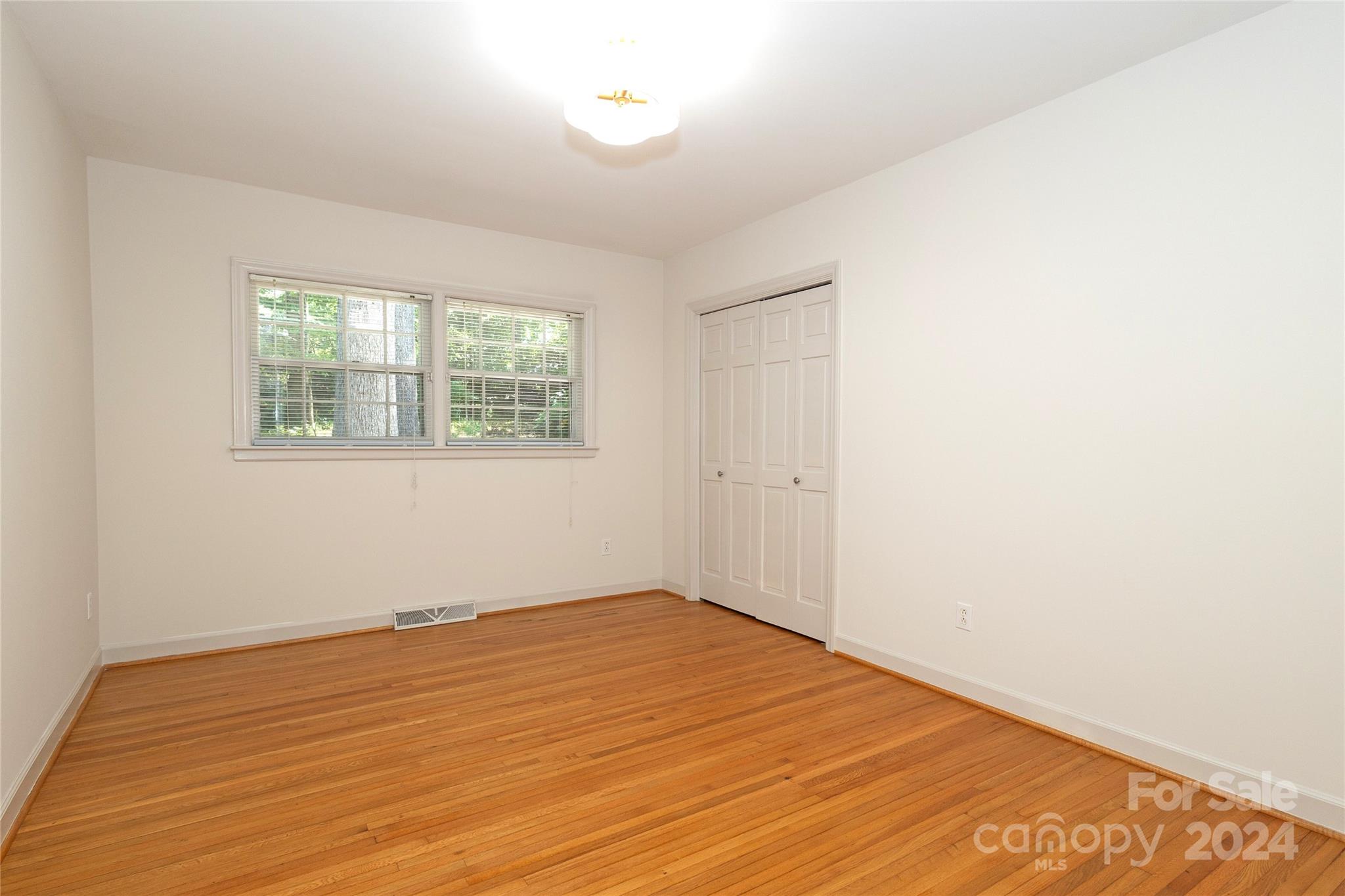 1124 Tuxedo Court