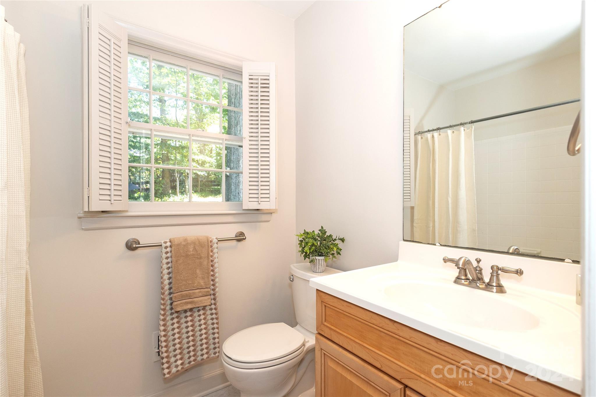 1124 Tuxedo Court