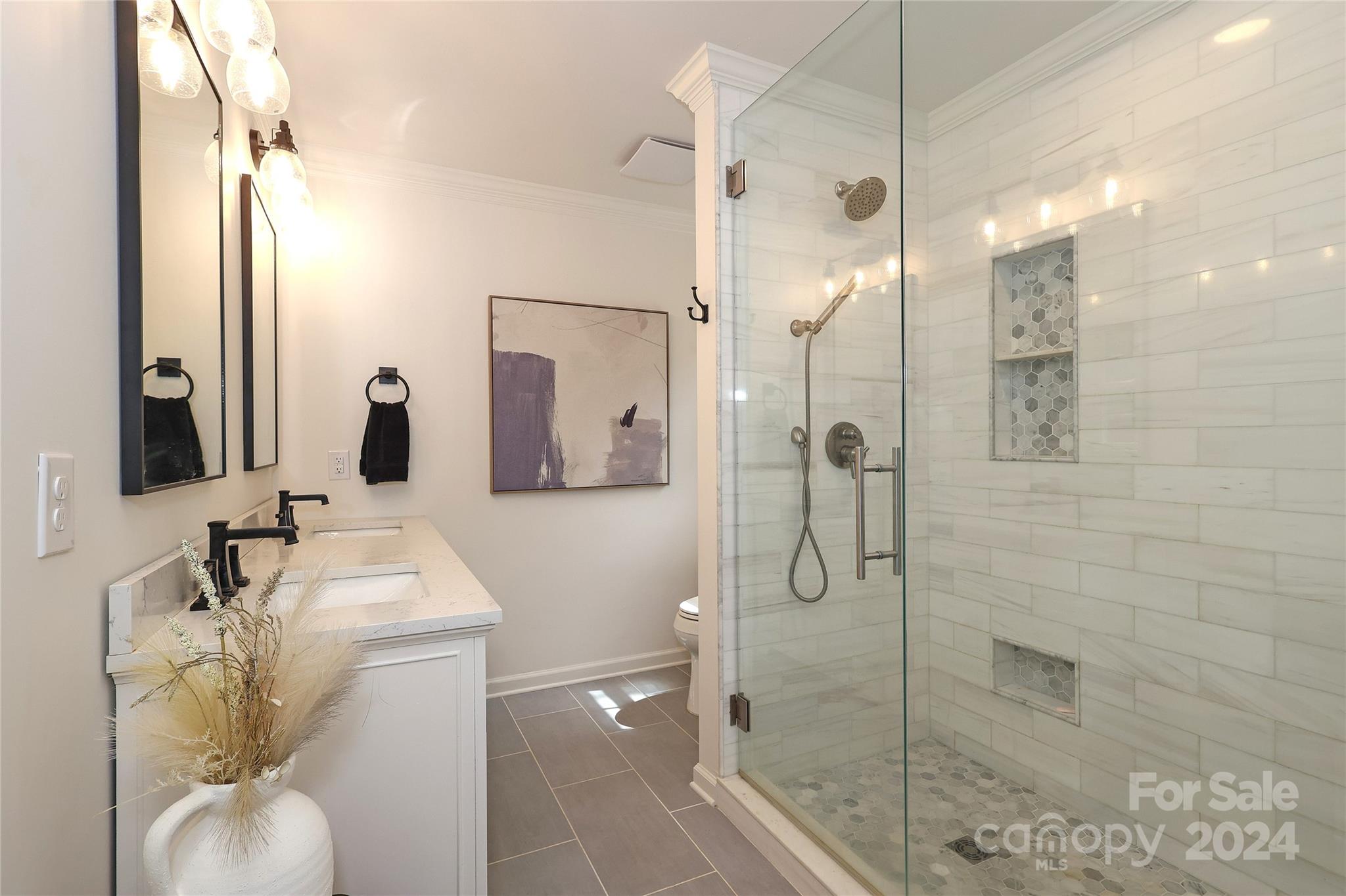 2318 Valencia Terrace
