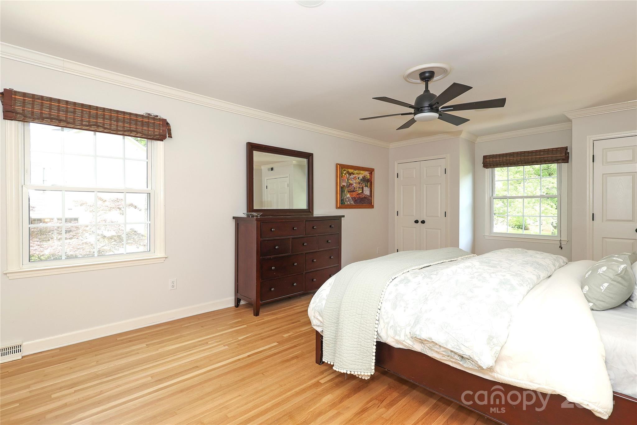 2318 Valencia Terrace