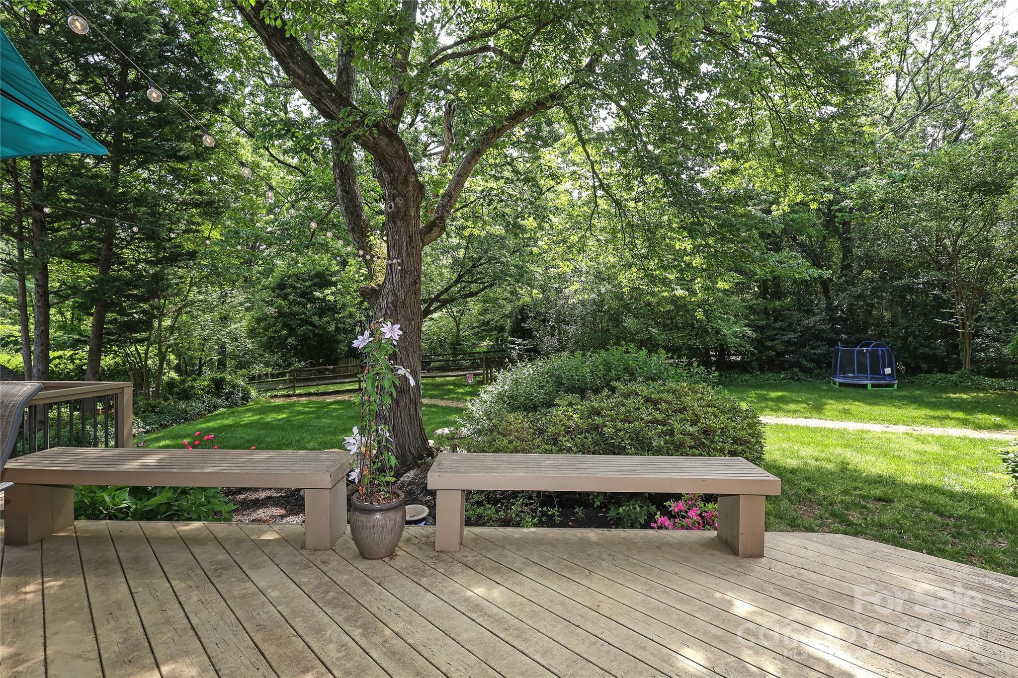 2318 Valencia Terrace