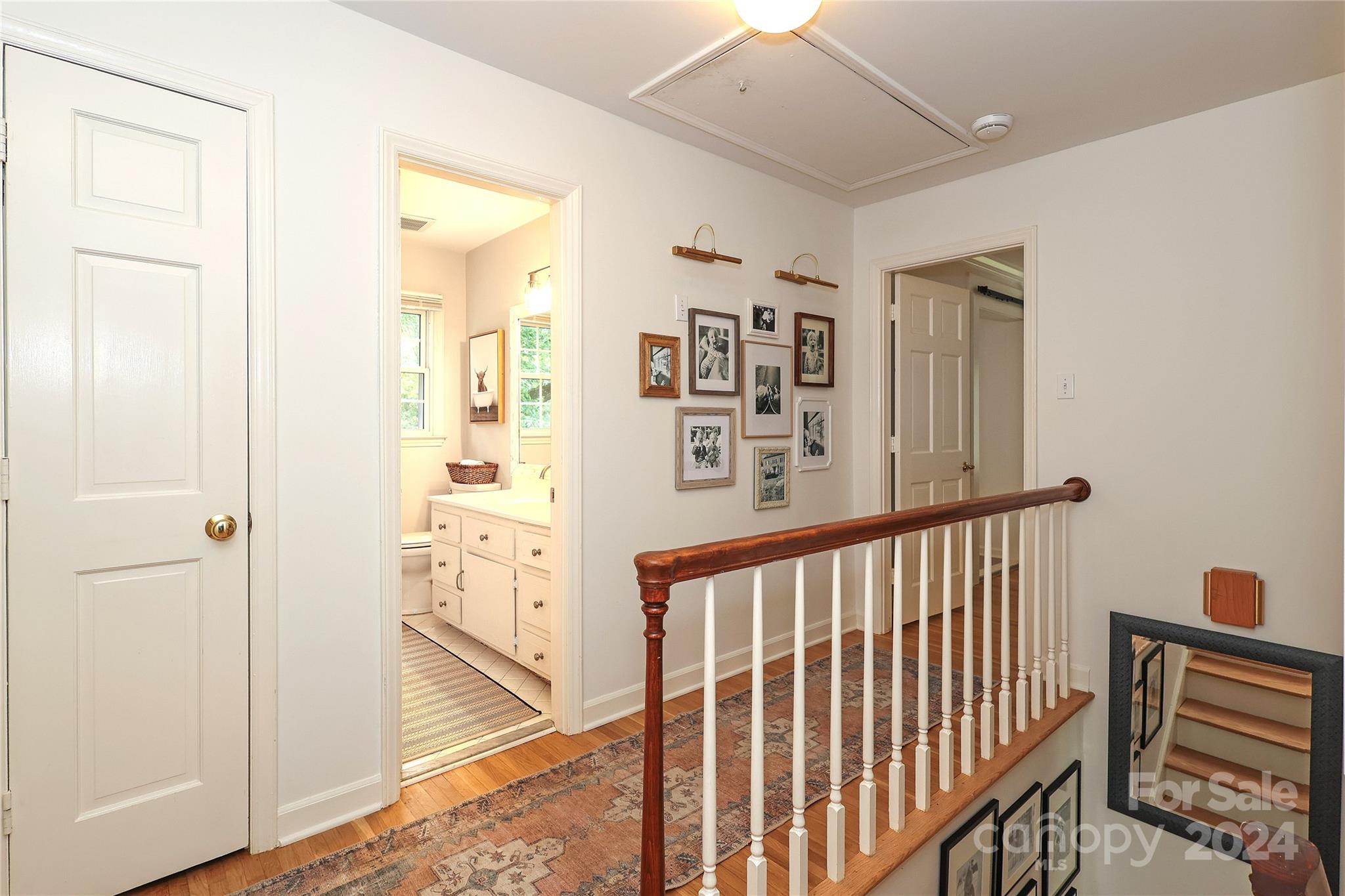 2318 Valencia Terrace