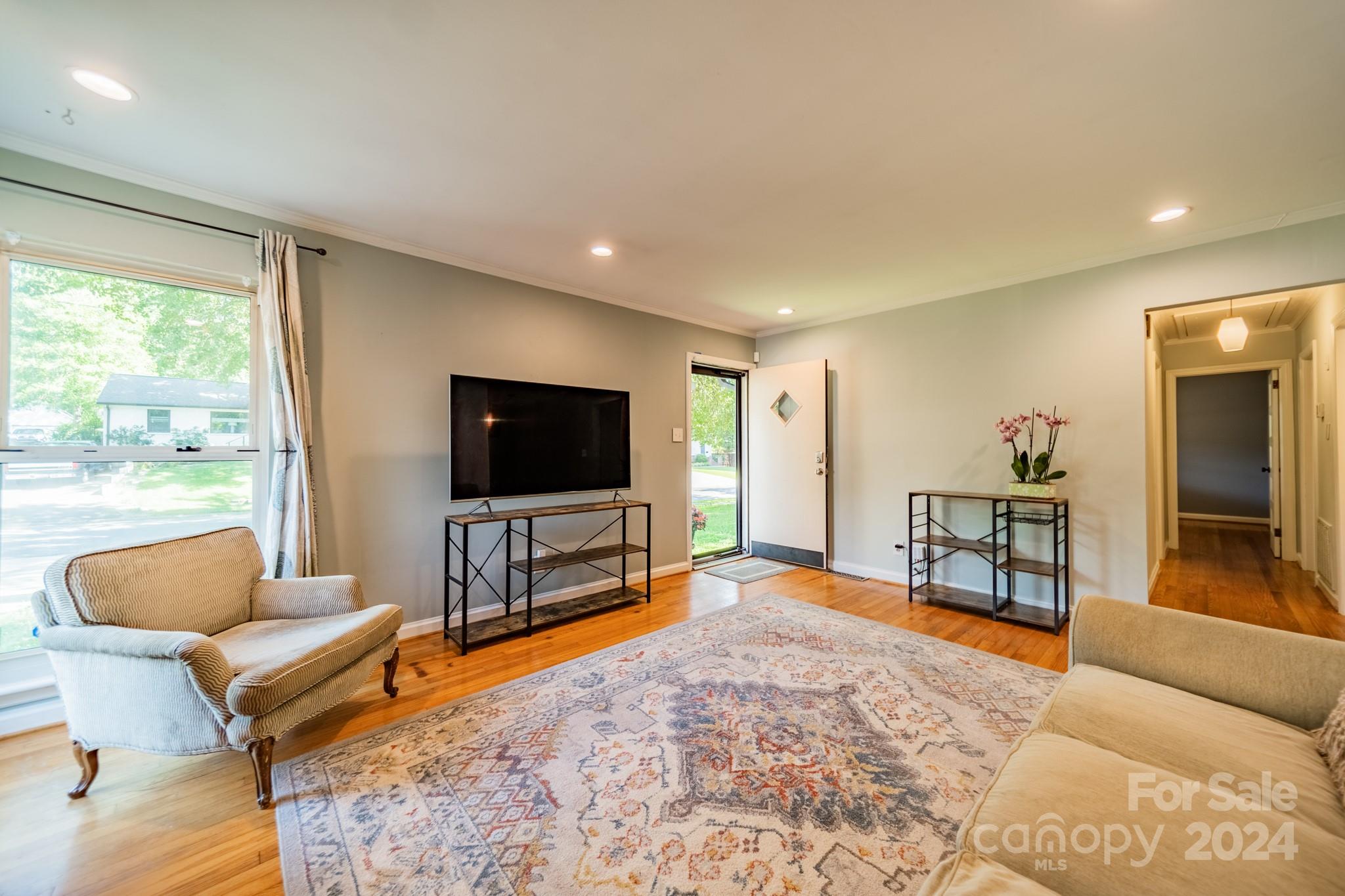 4426 University Drive