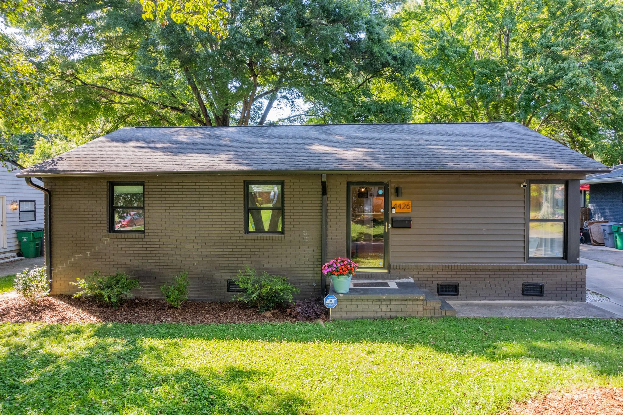 4426 University Drive
