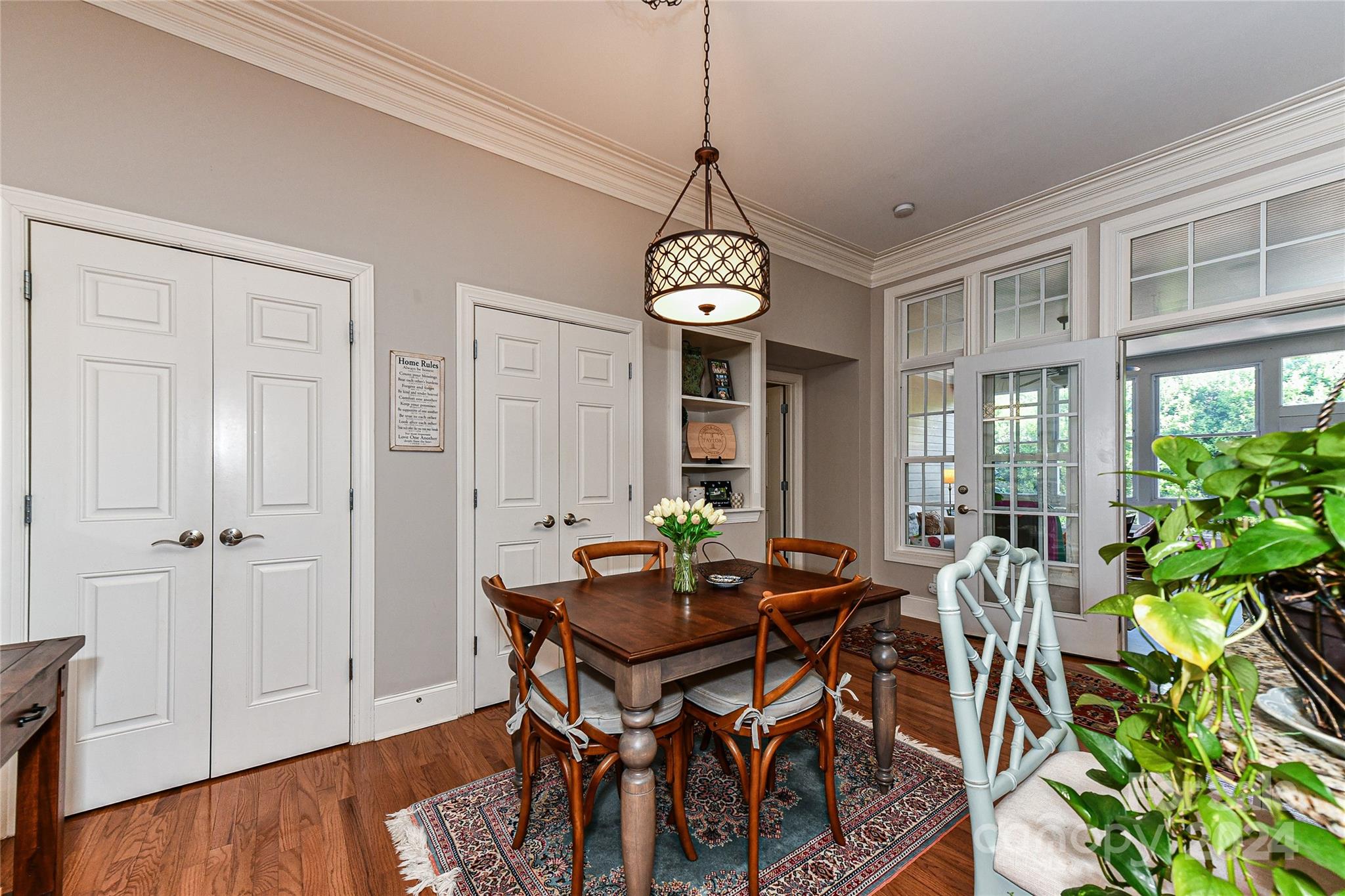 9420 Ginhouse Lane