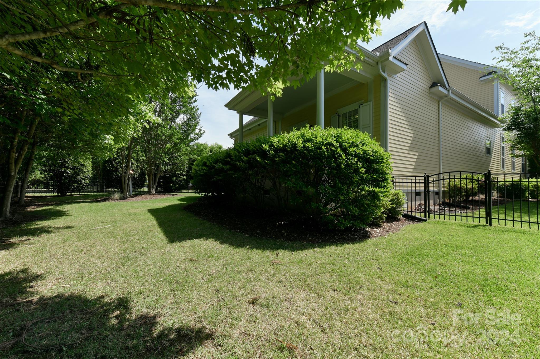 9420 Ginhouse Lane