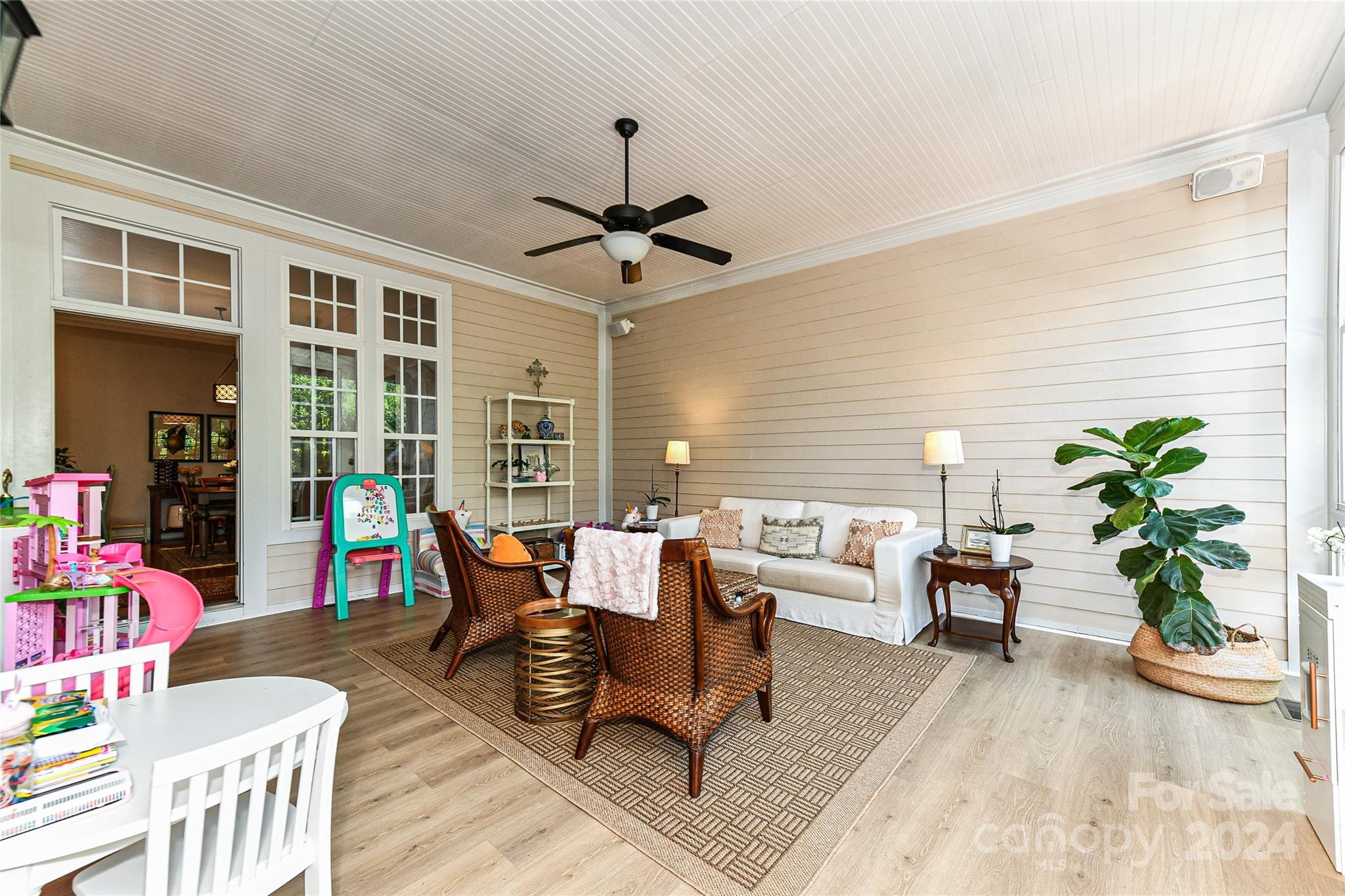 9420 Ginhouse Lane