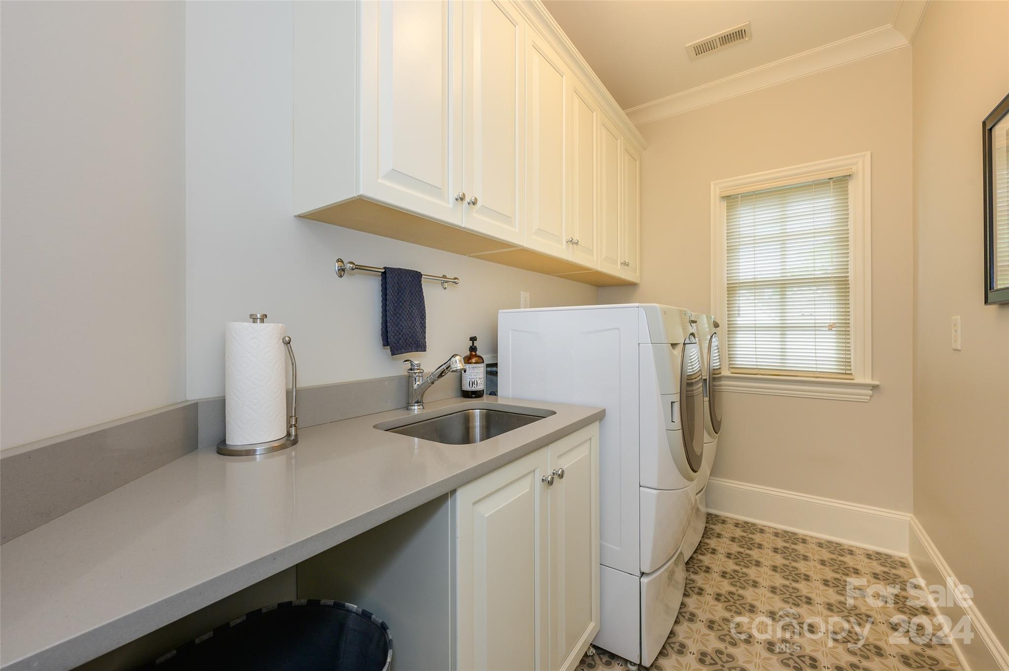 208 Cottage Place